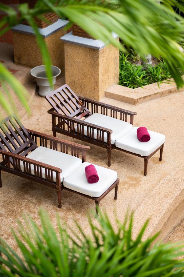 Chinoiserie Collection Resort And Spa Nai Harn Екстериор снимка