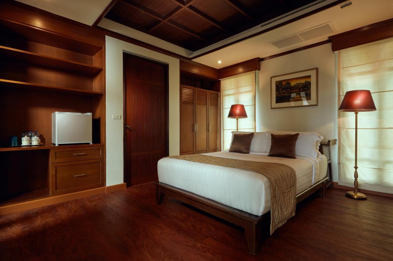 Chinoiserie Collection Resort And Spa Nai Harn Екстериор снимка