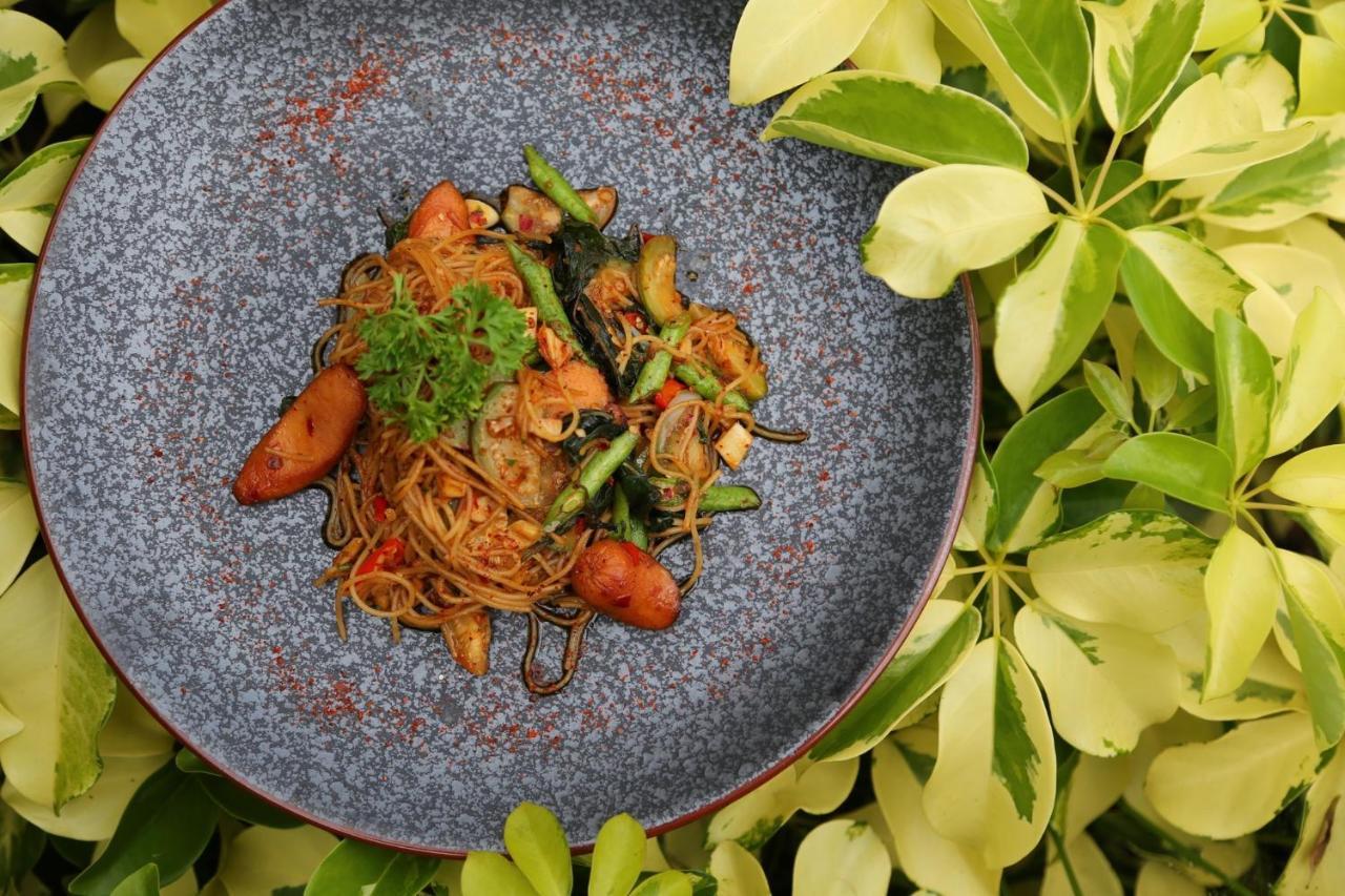 Chinoiserie Collection Resort And Spa Nai Harn Екстериор снимка